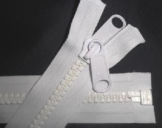 White open ended 122 centimetre chain zip