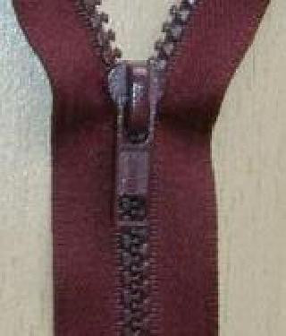 Burgundy 6 millimetre open ended chain zip