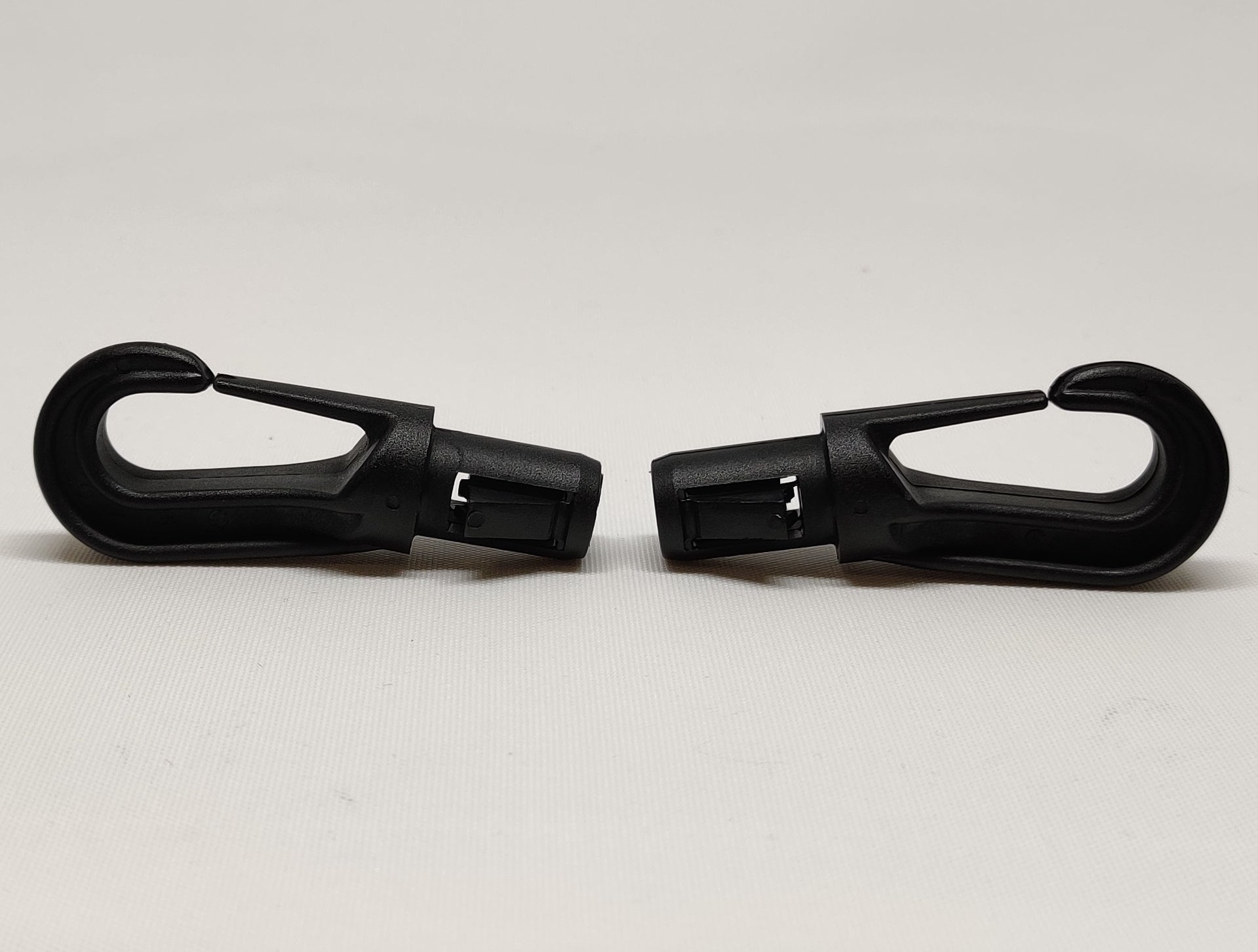 kumaco SH8 - Gated Shockcord Hook, for cord up to 8mm – Profabrics