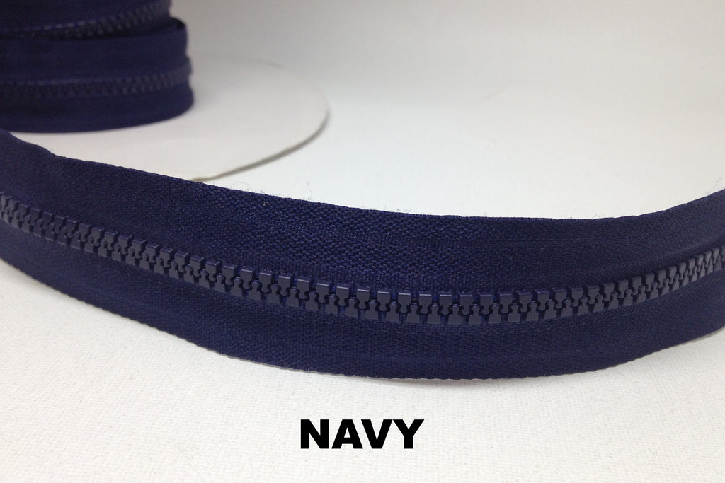 Navy blue Z590 continuous chain zip