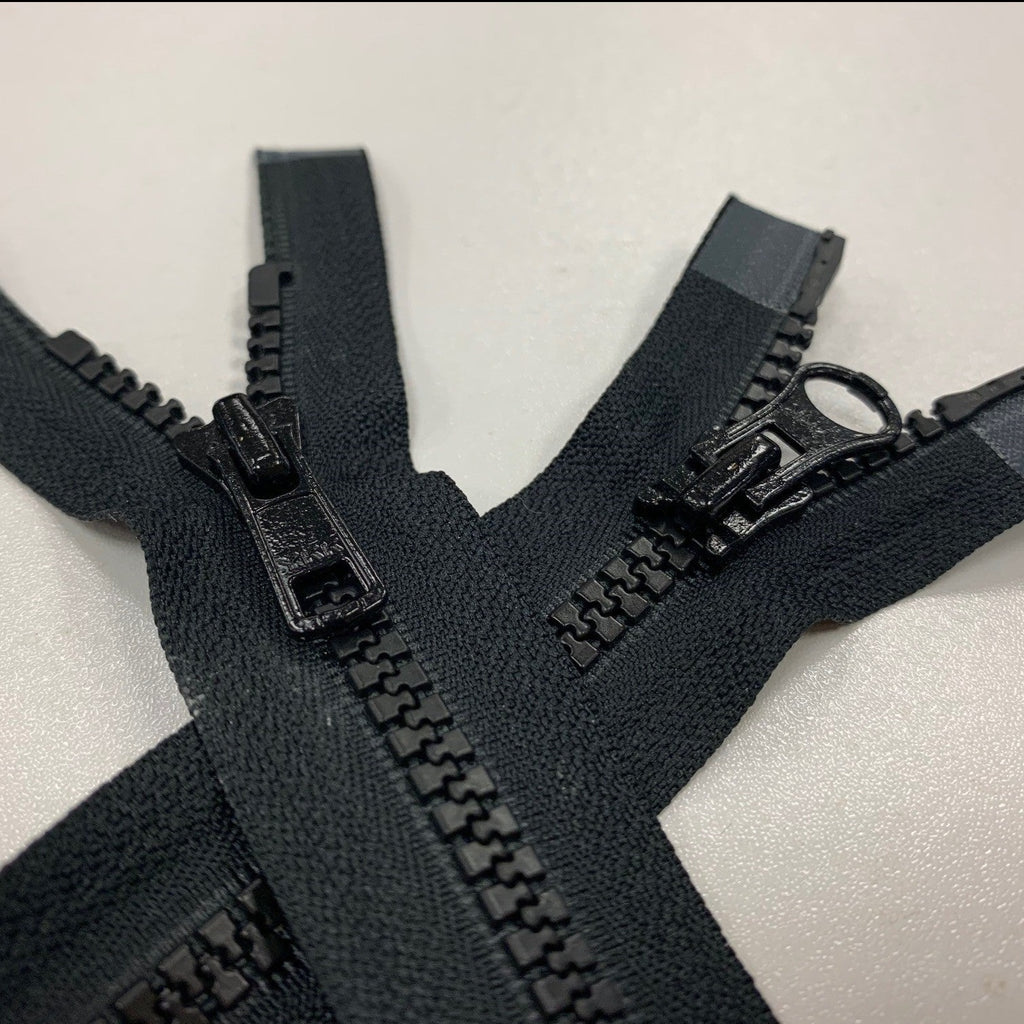 Black Z625 6 millimetre double open ended chain zip