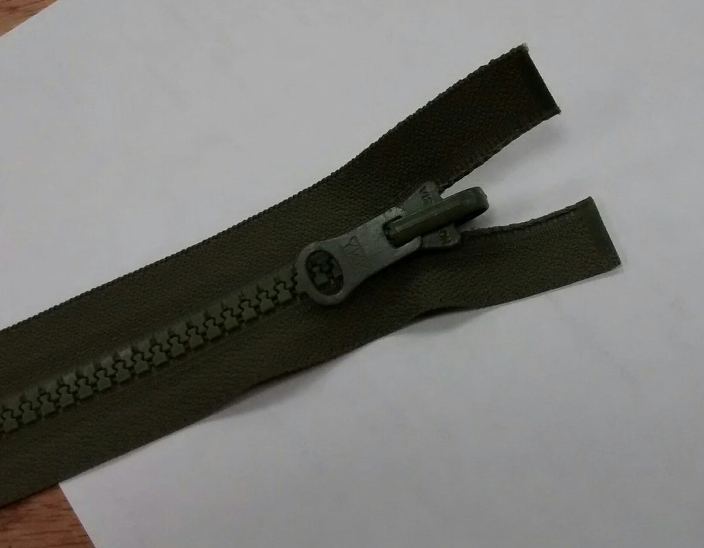 Open ended reversible chain zip